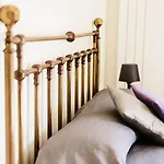 בית הארחה Maison Colosseo 4*
