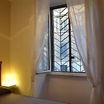 בית הארחה Maison Colosseo 4*
