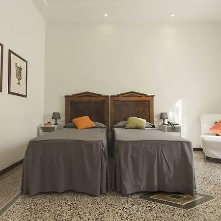 Casa de hóspedes Maison Colosseo 4*