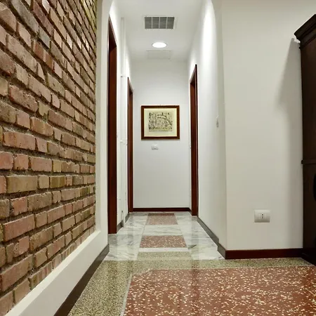 Penzion Maison Colosseo Řím