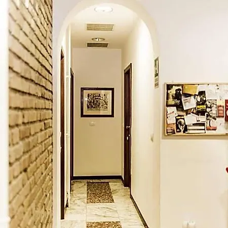 Maison Colosseo 4*