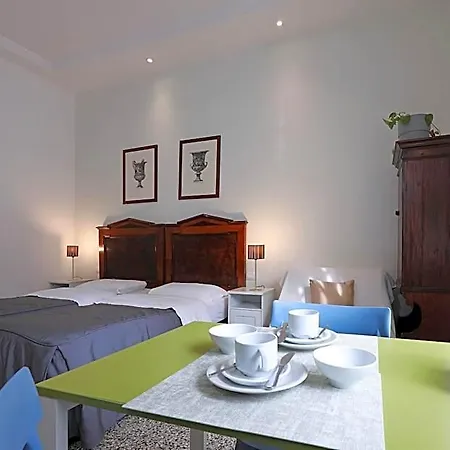 Maison Colosseo 4*