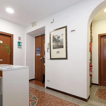 Maison Colosseo 4*