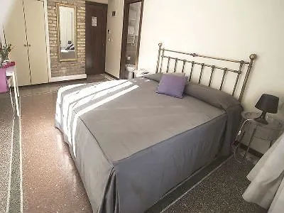 Maison Colosseo בית הארחה רומא