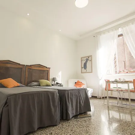 בית הארחה Maison Colosseo